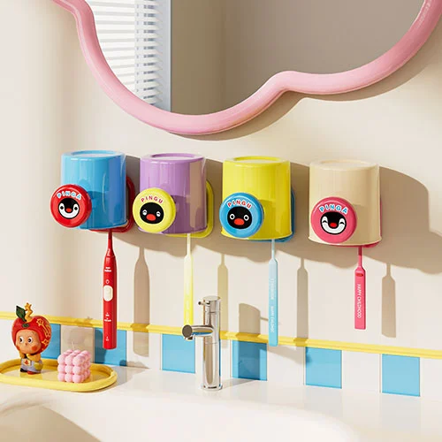 PINGU Handle Mouthwash Cup