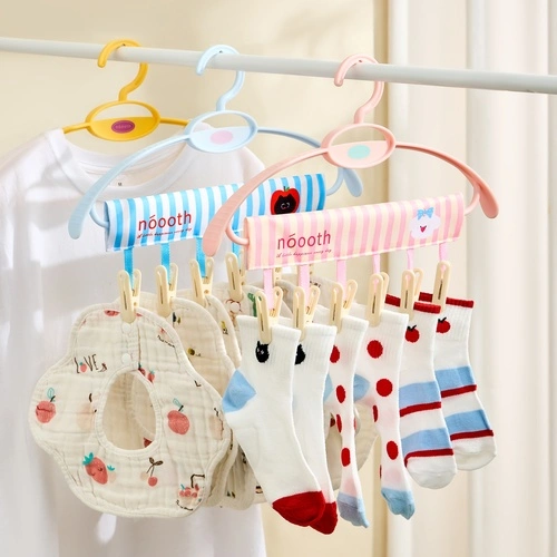 Folding Clothes Hanger