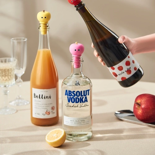 Apple Bottle Stopper