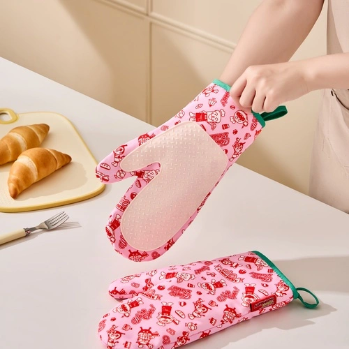 Anpanman Heat-Resistant Gloves