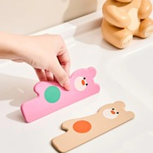 Bear-shaped Squeegee