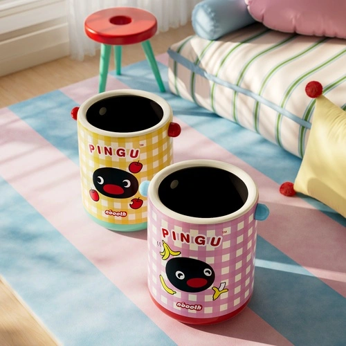 Round-handled Living Room Trash Can
