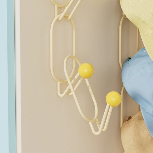 Peach-shaped Round Balls Stacked and Hung on A Row Hook
